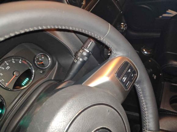 [北京·京N] 二手Jeep指南者2013款 2.0L 两驱豪华版