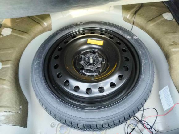 [武汉·鄂A] 二手别克君威2015款 1.6T 领先技术型