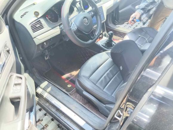 [无锡·苏C] 二手大众朗逸2017款 1.6L 手动舒适版