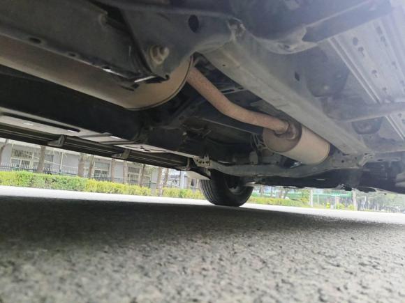 [无锡·苏B] 二手江铃驭胜S3502016款 2.0T 自动两驱汽油豪华天窗版5座