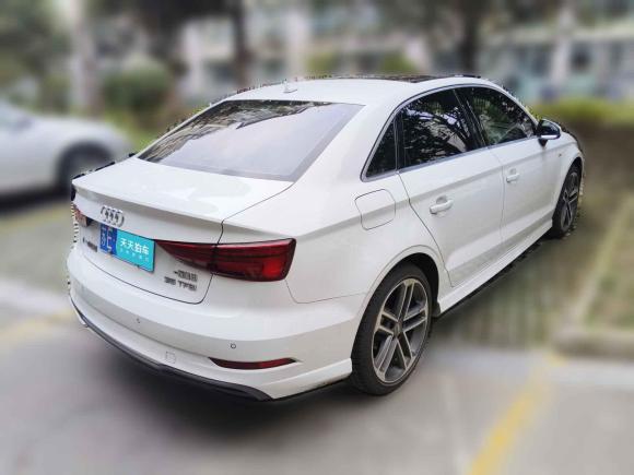 [苏州·苏E] 二手奥迪奥迪A32018款 30周年年型 Limousine 35 TFSI 运动型