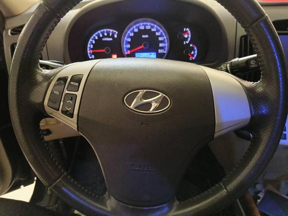 [广州·粤Q] 二手现代悦动2010款 1.6L AT GLS