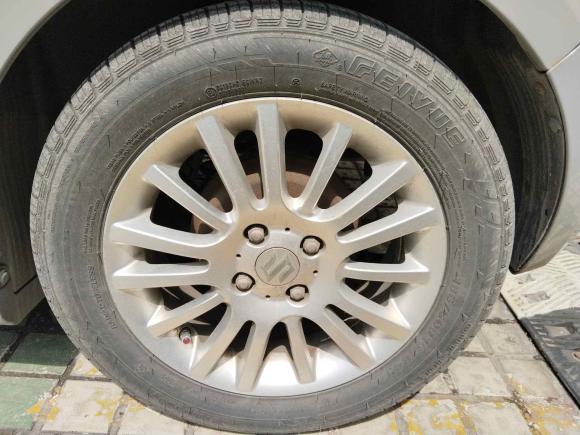 [南京·苏A] 二手铃木雨燕2011款 1.5L 手动时尚版