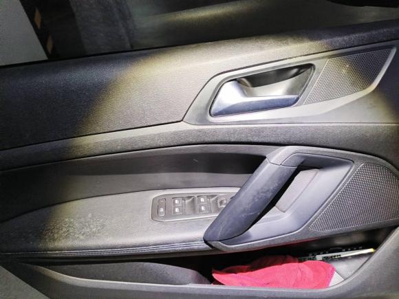 [苏州·苏E] 二手标致标致3082016款 1.6L 手动时尚版