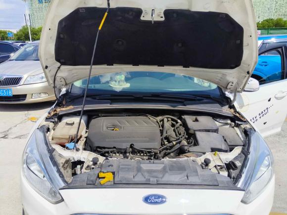 [上海·沪D] 二手福特福克斯2015款 两厢 EcoBoost 180 自动精英型