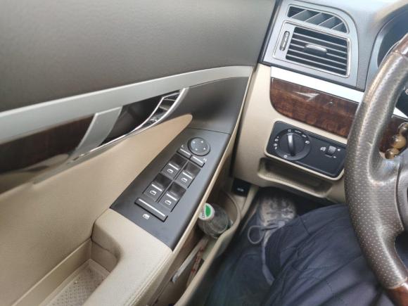 [苏州·苏E] 二手荣威荣威7502011款 2.5L 750E NAVI贵雅版