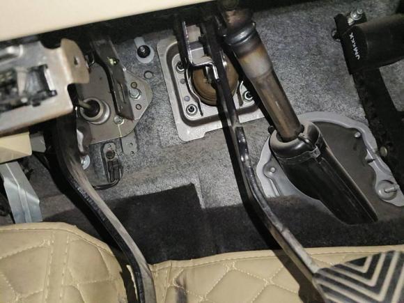 [济南·鲁A] 二手起亚狮跑2013款 2.0L 手动两驱版GL