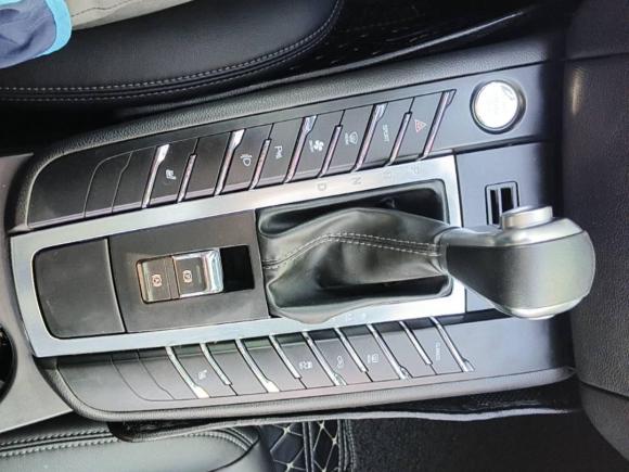 [嘉兴·浙F] 二手众泰众泰SR92017款 2.0T 自动极致之心版