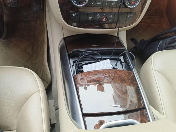 [北京·京N] 二手奔驰奔驰R级2010款 R 350 L 4MATIC