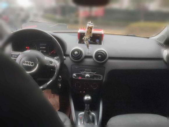 [南昌·赣M] 二手奥迪奥迪A12012款 1.4 TFSI Urban