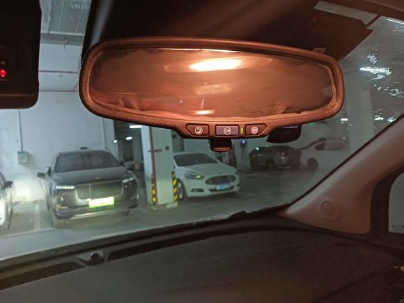 [上海·沪C] 二手别克昂科拉2016款 18T 自动两驱都市精英型