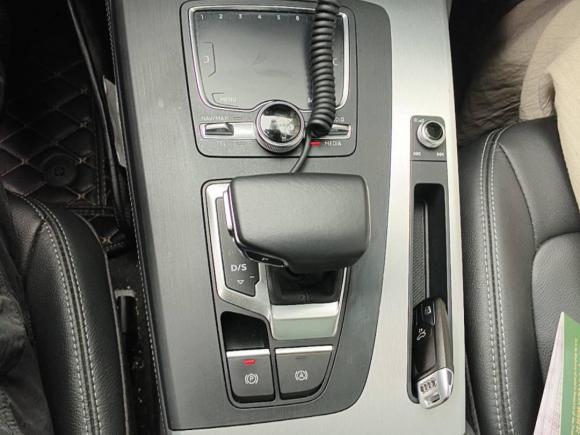 [杭州·浙A] 二手奥迪奥迪Q5L2020款 改款 40 TFSI 荣享时尚型