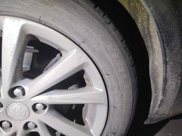 [芜湖·皖B] 二手别克威朗2015款 三厢 15S 自动领先型