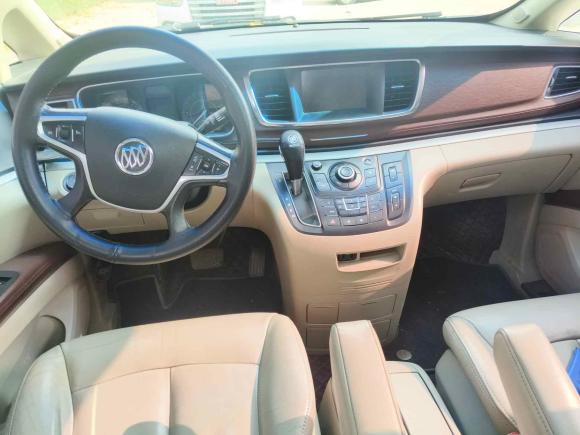 [济南·鲁A] 二手别克别克GL82017款 25S 豪华型 国V