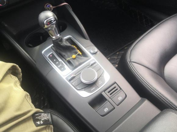 [上海·沪C] 二手奥迪奥迪A32016款 Limousine 35 TFSI 领英型