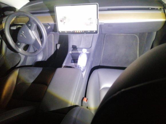 [上海·沪A] 二手特斯拉Model Y2021款 标准续航后驱版