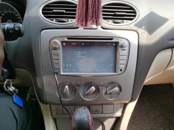 [上海·沪L] 二手福特福克斯2011款 三厢 1.8L 自动时尚型