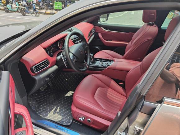 [广州·粤A] 二手玛莎拉蒂Levante2022款 2.0T GT锋芒版