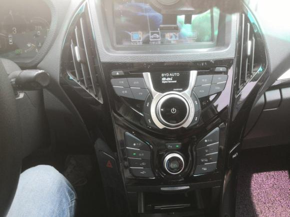 [南京·苏A] 二手比亚迪秦2015款 1.5T 双冠旗舰Plus版