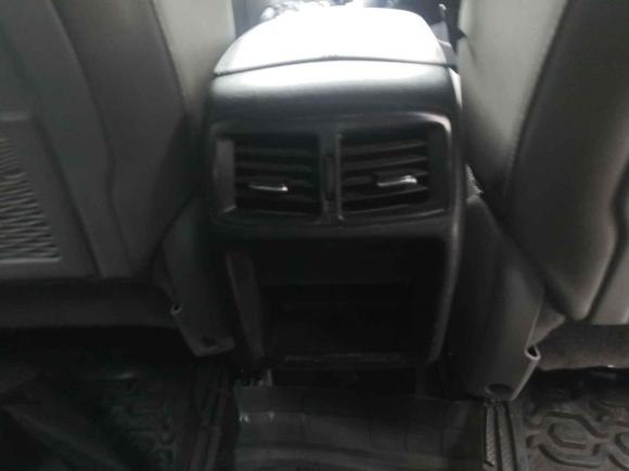 [广州·粤A] 二手标致标致30082013款 1.6THP 自动潮流版