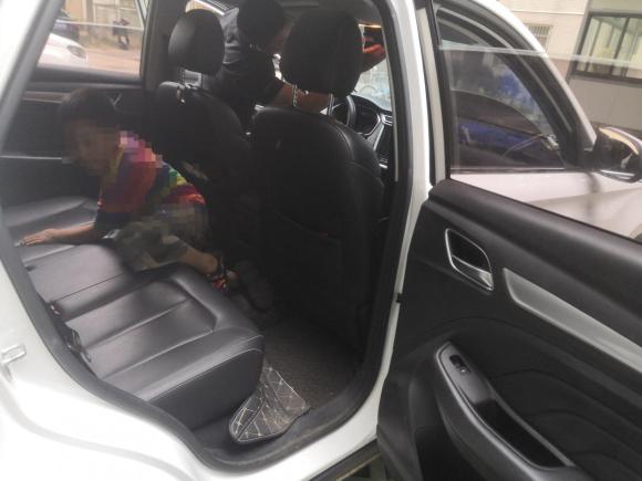 [常州·苏D] 二手荣威荣威RX32018款 1.6L CVT旗舰版