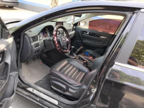 [上海·皖K] 二手东风风行景逸S502017款 1.5L 手动豪华型