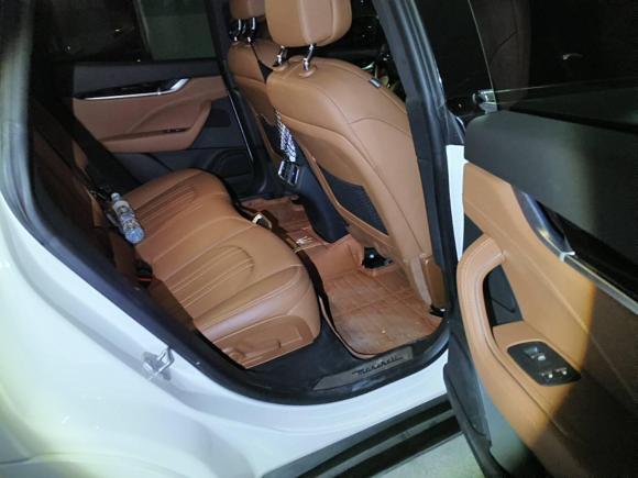 [济南·鲁A] 二手玛莎拉蒂Levante2022款 2.0T GT锋芒版