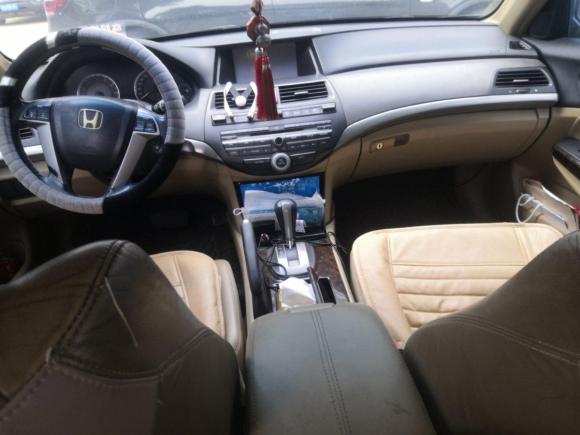 [上海·闽J] 二手本田雅阁2009款 2.4L LX