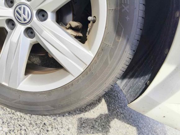 [苏州·鲁A] 二手大众朗逸2017款 1.6L 手动风尚版