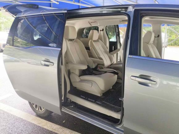 [上海·苏U] 二手别克别克GL82023款 陆上公务舱 舒适型