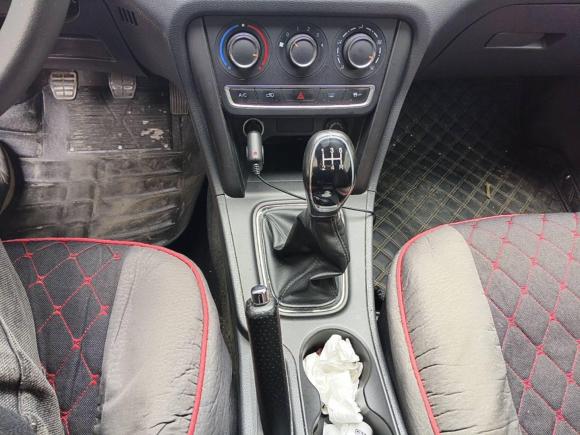 [青岛·鲁B] 二手奇瑞瑞虎32016款 1.6L 手动风尚版