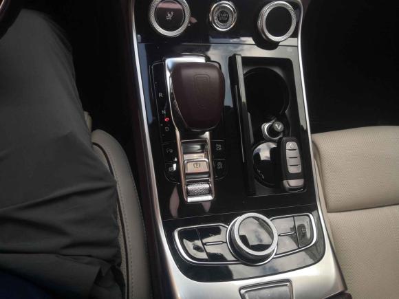 [杭州·浙A] 二手红旗红旗H92020款 改款 2.0T 智联旗畅版