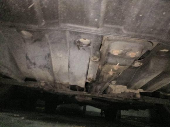 [武汉·鄂A] 二手奇瑞瑞虎52014款 2.0L CVT家尊版