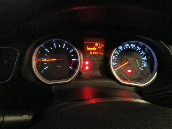 [无锡·苏B] 二手雪铁龙雪铁龙C3-XR2015款 1.6L 手动时尚型