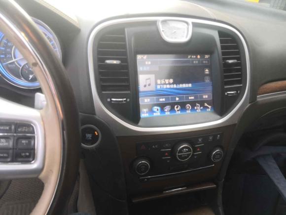 [青岛·鲁U] 二手克莱斯勒克莱斯勒300C2014款 3.0L 卓越版