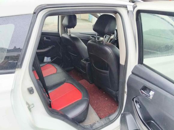 [杭州·浙A] 二手启辰启辰T702016款 1.6L 手动睿行版