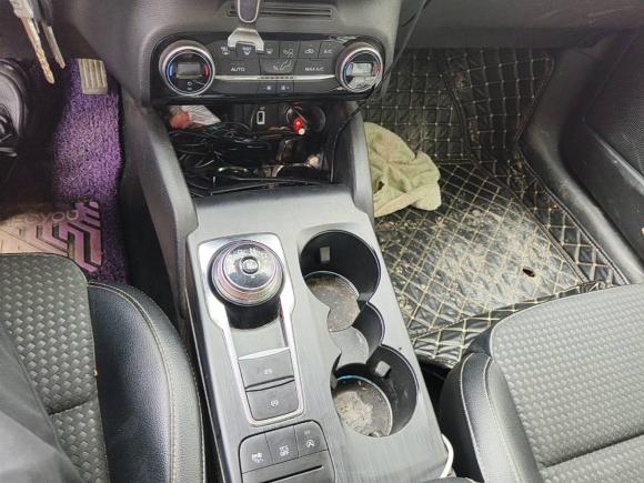 [武汉·鄂A] 二手福特福克斯2019款 两厢 EcoBoost 180 自动锋潮型