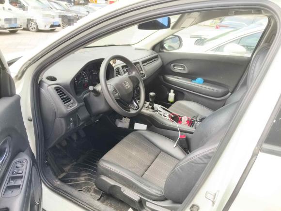 [深圳·粤S] 二手本田缤智2015款 1.8L 手动两驱精英型