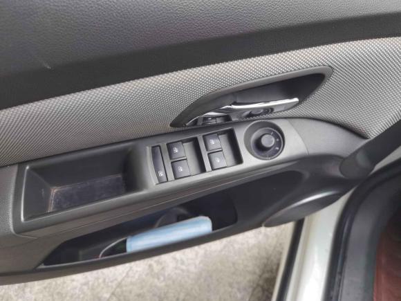 [深圳·晋A] 二手雪佛兰科鲁兹2013款 1.6L SE AT