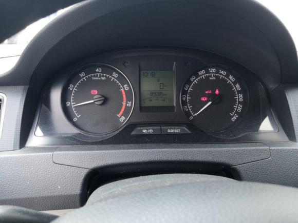 [上海·鄂J] 二手斯柯达昕锐2015款 1.6L 手动智选型