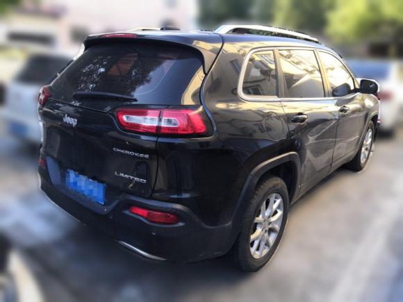 [嘉兴·浙F] 二手Jeep自由光2017款 2.0L 优越版