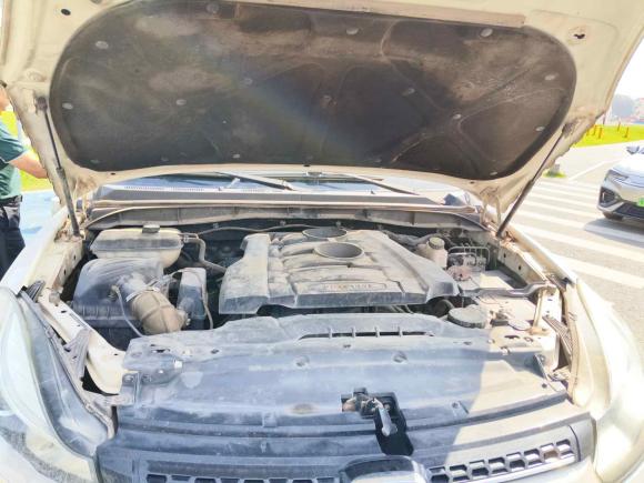 [广州·云J] 二手江铃驭胜S3502016款 2.0T 自动四驱汽油豪华版5座