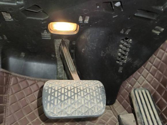 [义乌·浙G] 二手奔驰奔驰E级2010款 E 200 CGI 优雅型