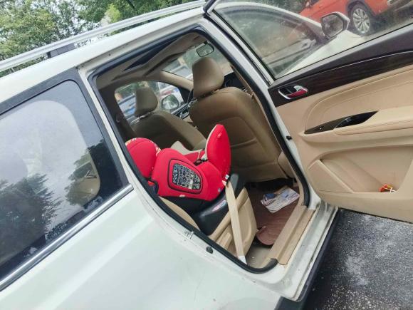 [上海·苏F] 二手宝骏宝骏7302016款 1.5T 手动豪华型 7座