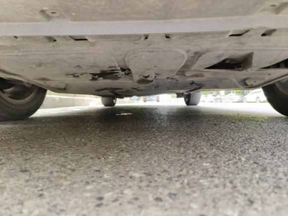 [上海·沪A] 二手大众朗逸2013款 改款 1.4TSI 手动舒适版