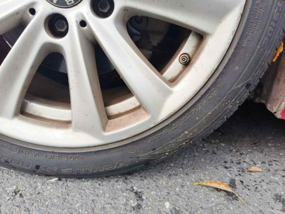 [上海·贵H] 二手宝马宝马Z42004款 3.0i