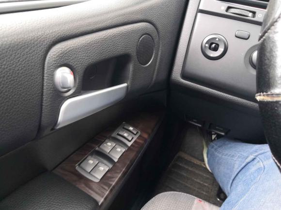 [上海·鄂J] 二手荣威荣威W52013款 1.8T 2WD 自动胜域版