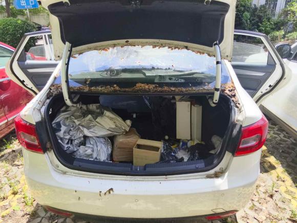 [上海·苏F] 二手奔腾奔腾B302016款 1.6L 自动豪华型