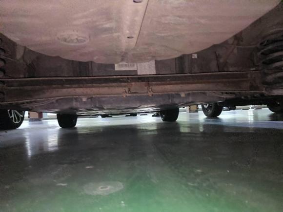 [宁波·浙B] 二手北汽新能源北汽新能源EV2015款 EV200 轻快版