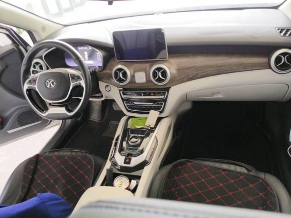 [常州·苏D] 二手北京汽车北京EU52018款 R500 智风版